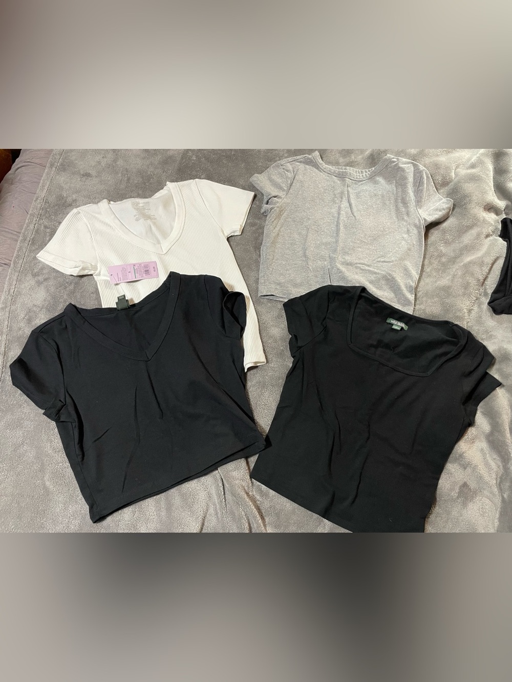 Junior’s Baby Tee 4 Pack, Some NWT, Sz S